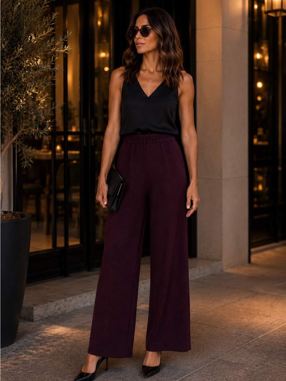 St. John Knit  Straight Leg Pull-On Versatile Pants in Deep Burgundy size 4